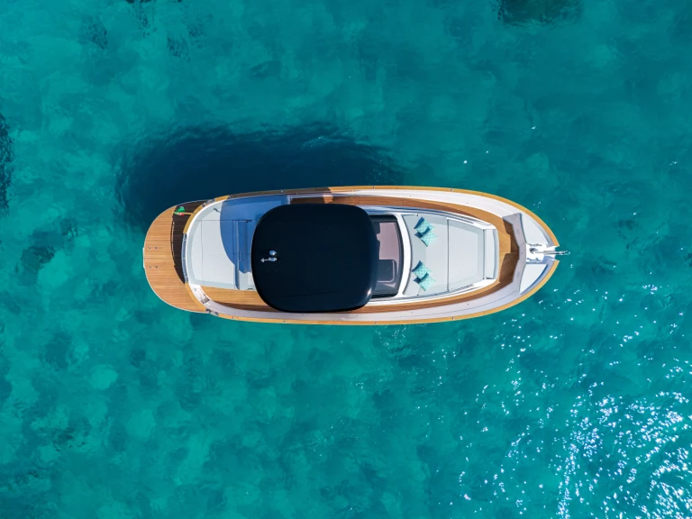 RIB rental in Sorrento - 2 BAR 62