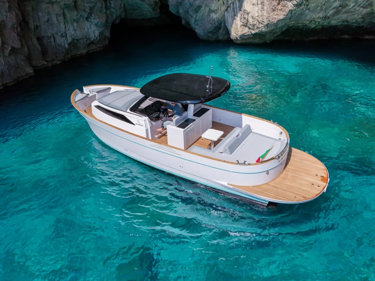 Yacht charter Sorrento cheap 62