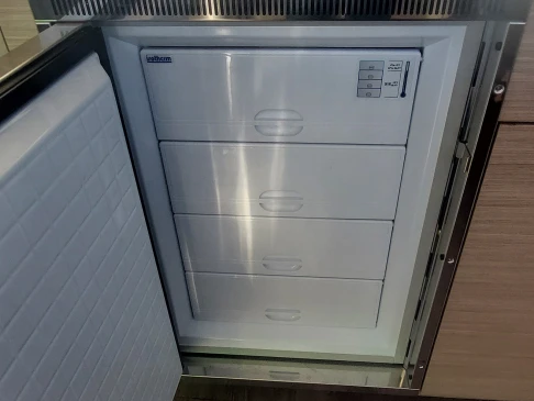 Bareboat Rental Catamaran Lagoon with a boat licence