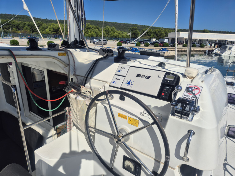 Catamaran for rent Dubrovnik at the best price