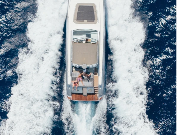 Rent a Alphamarine 50ft Ornos