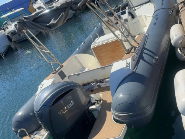 RIB rental in Fréjus - Capelli Tempest 775 Open