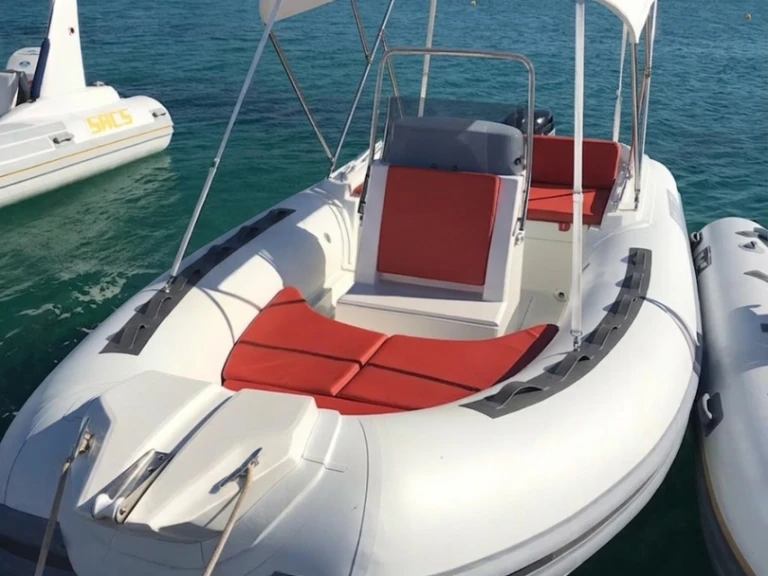 Magnus magnus 5.80 charter bareboat or captained in  Porto Rotondo