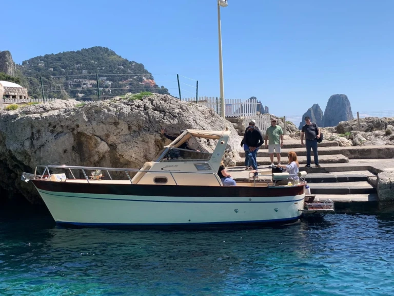 Yacht charter Sorrento cheap Jeranto 750