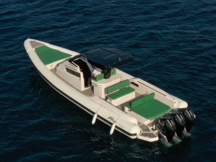 Panamera PY 110 GT VELOCE  charter bareboat or captained in  Capri