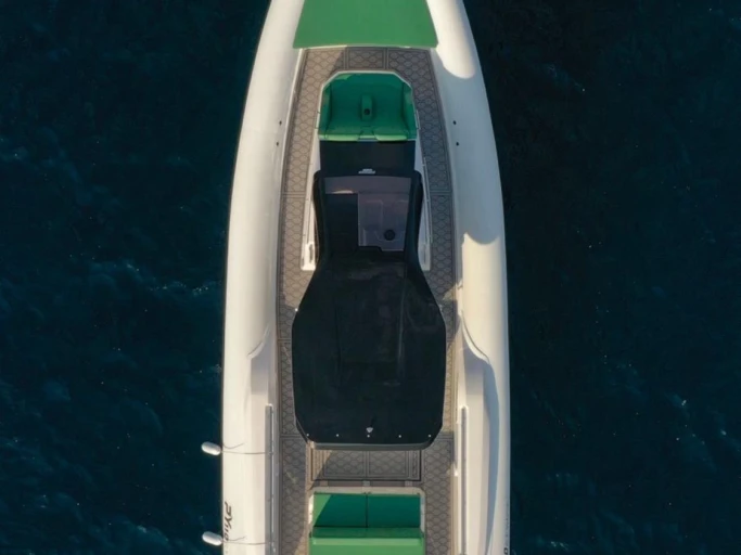 Rent a Panamera PY 110 GT VELOCE  Capri