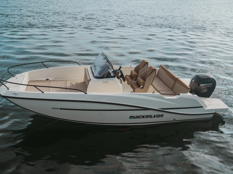Boat rental Quicksilver Activ 605 Open in Calp / Calpe on Samboat