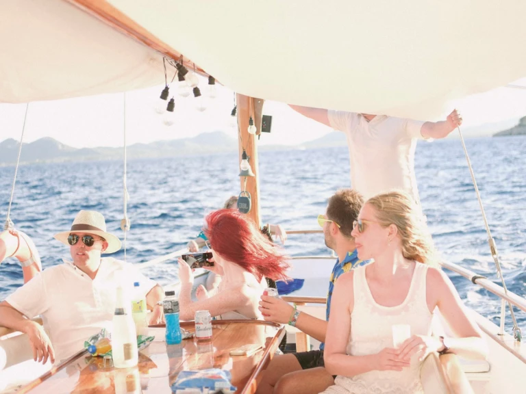 Yacht charter Puerto de Pollensa cheap Classico 1960