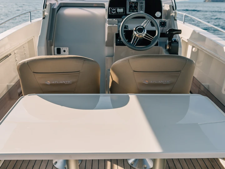 Motorboat for rent Split Ferry Port at the best price