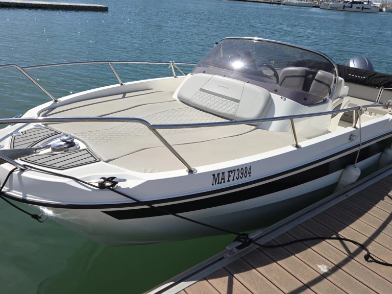 Motorboat for rent La Grande-Motte at the best price
