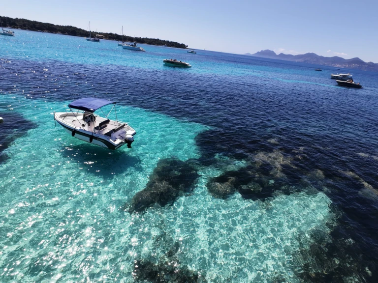 Bareboat Rental Motorboat Poseidon with a boat licence