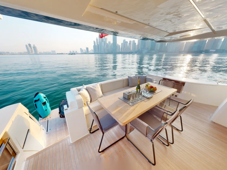 Ferretti Ferretti 780 in Dubai Marina on SamBoat