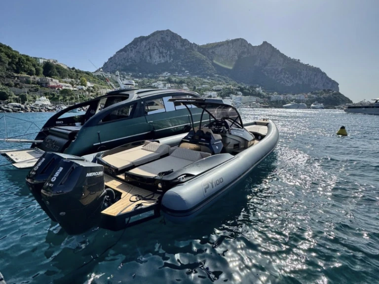 Boat rental Panamera PY 100 in Castellammare di Stabia on Samboat