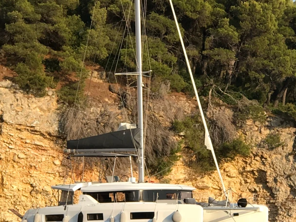 Bareboat Rental Catamaran Lagoon with a boat licence