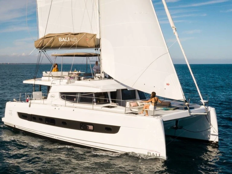 Catamaran for rent Raiatea Island at the best price