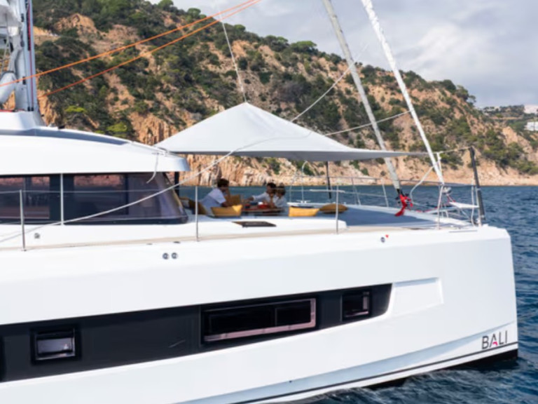 Bareboat Rental Catamaran Bali with a boat licence