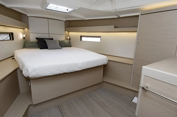 Sailboat rental in Pointe-à-Pitre - Bénéteau Oceanis 40.1