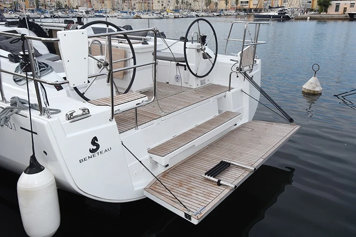 Sailboat rental with or without captain Bénéteau Pointe-à-Pitre