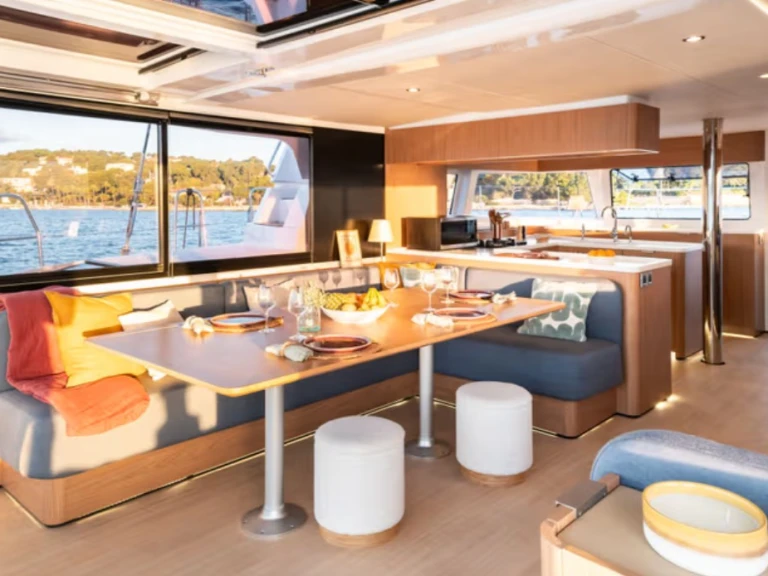 Catamaran rental in Raiatea Island - Bali Bali 5.2 - 6 + 2 cab.