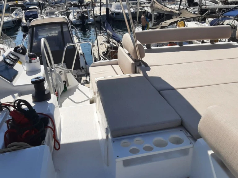 Bareboat Rental Catamaran Bali with a boat licence