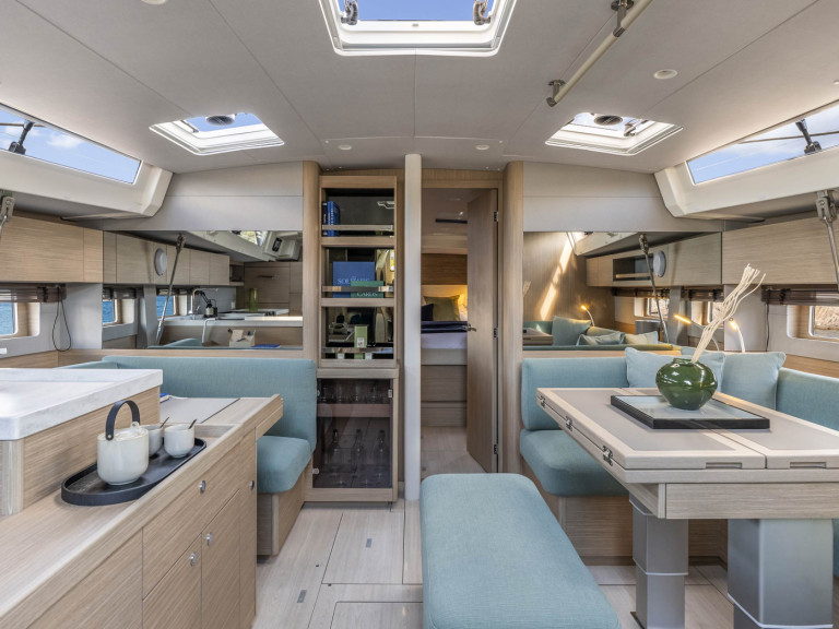 Bénéteau Oceanis 52 - 6 cab. charter bareboat or captained in  Kos