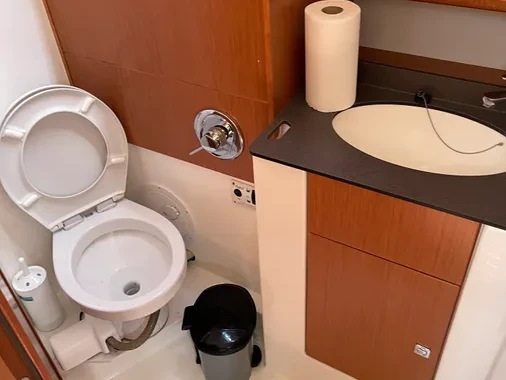 Yacht charter Kos cheap Bavaria Cruiser 51 (5 cab.)