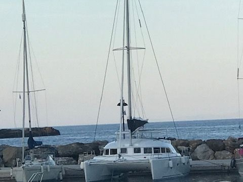 Lagoon Lagoon 380 in Paros (Island) on SamBoat