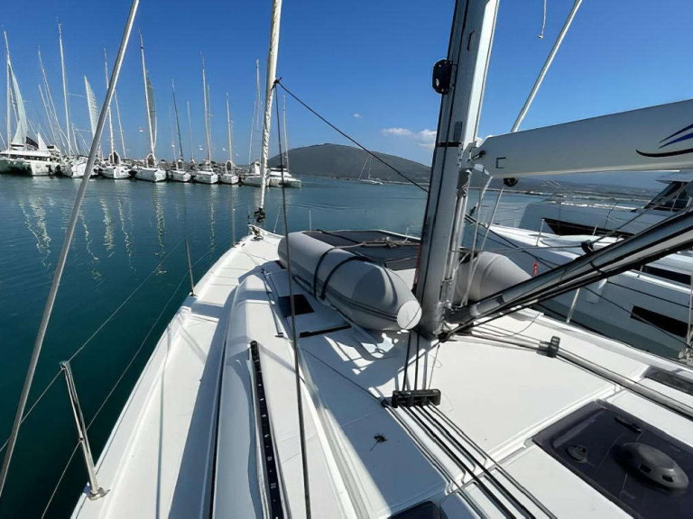 Yacht charter Lefkáda cheap Oceanis 40.1