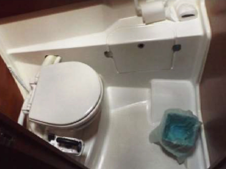 Yacht charter Kalkara cheap Dufour 450 GL (4 cab.)