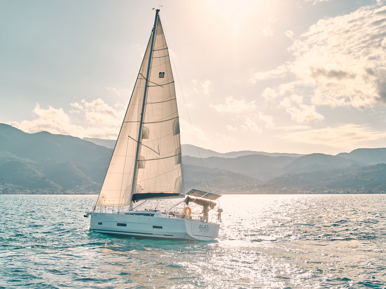 Boat rental Dufour Dufour 390 Grand Large in Lefkáda on Samboat