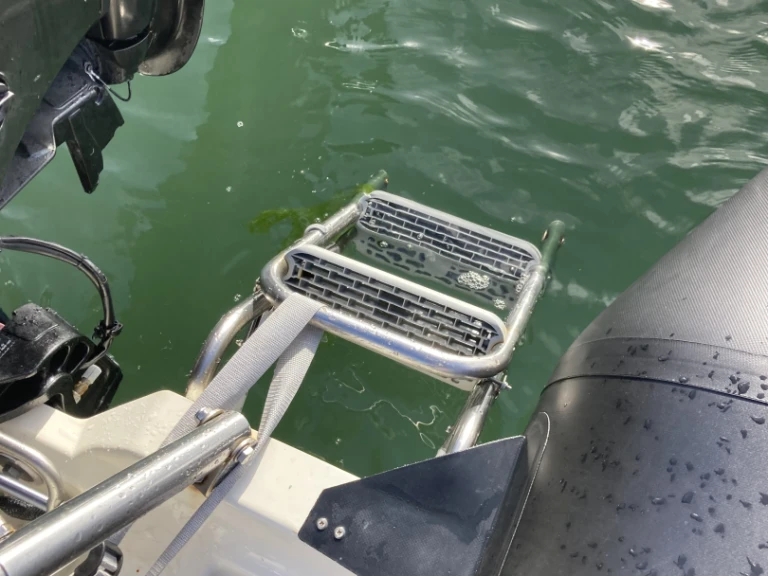 RIB for rent Larmor-Plage at the best price