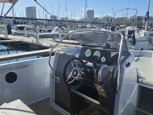Rent a Nuva Nuva M6 Open Alicante
