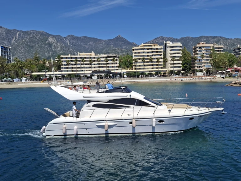 Boat rental Doqueve Majestic 46 Fly in Marbella on Samboat
