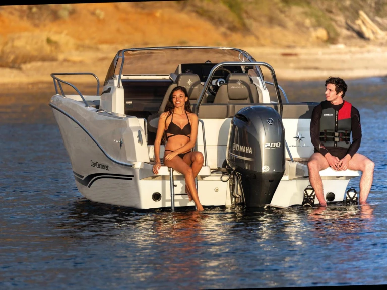 Motorboat rental with or without captain Jeanneau Porto di Amalfi Marina Coppola