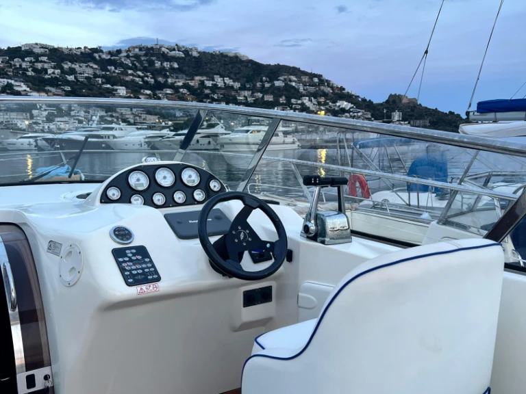 Bavaria Bavaria 37 Sport in Roses on SamBoat