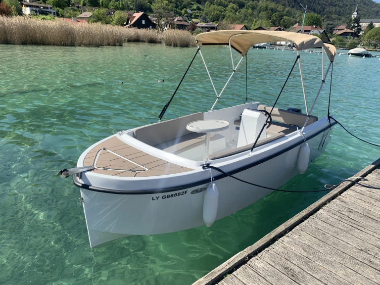 Boat rental Valory V520 in Sevrier on Samboat