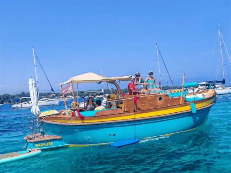 Yacht charter Golfe-Juan cheap Life boat 