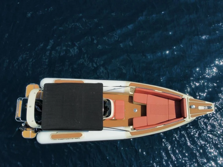 Boss Rib in Corfu on SamBoat