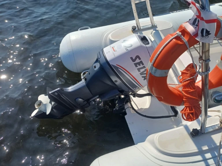 RIB for rent Quartu Sant'Elena at the best price