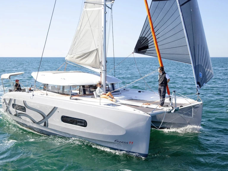 Bareboat Rental Catamaran Bénéteau with a boat licence