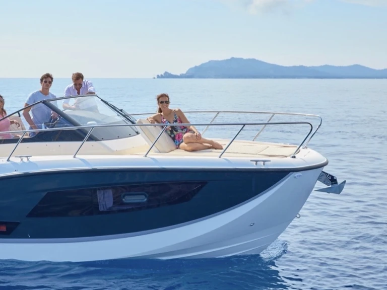 Motorboat for rent Marseille at the best price