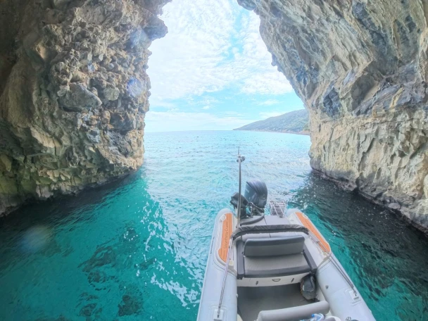 Bareboat Rental RIB Marvel with a boat licence