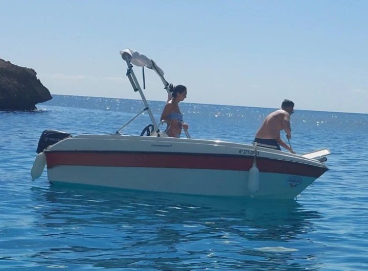 Motorboat rental with or without captain Compass Cala Galdana