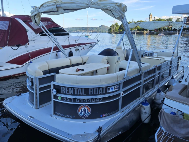Motorboat rental in Castelletto sopra Ticino - Pontoon pagnin 1