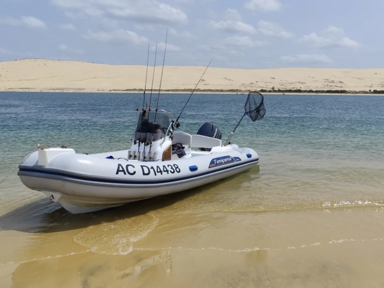 RIB rental in Arcachon - Capelli Tempest 570