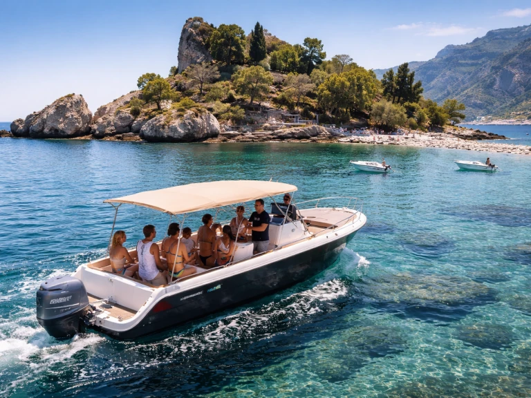 Motorboat rental with or without captain Lever Giardini-Naxos