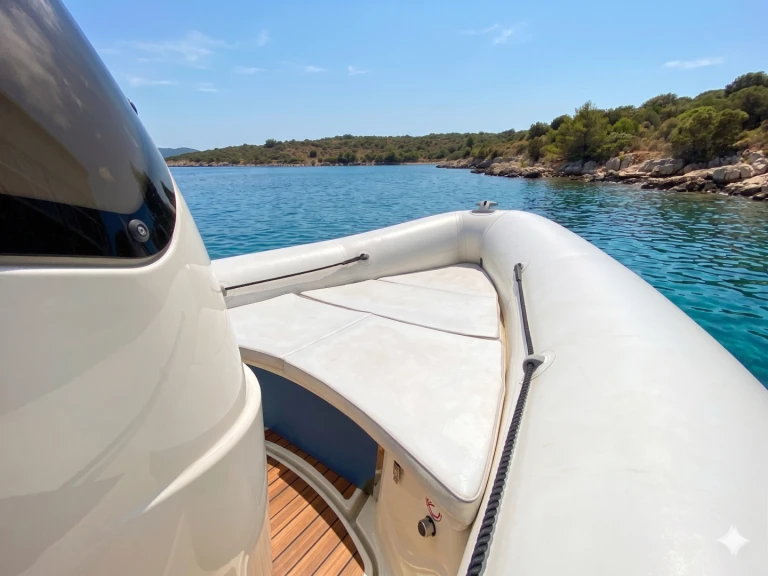 Rent a Valiant V 650 Cruiser Carnon-Plage