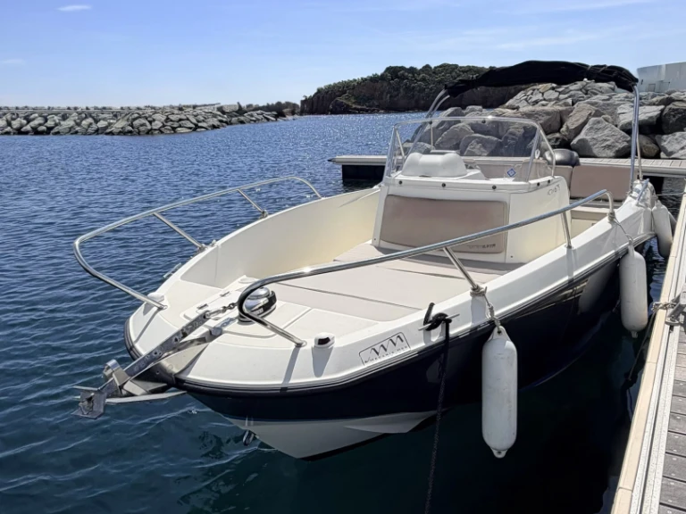 Motorboat rental in Saint-Raphaël - Quicksilver Activ 675 Open