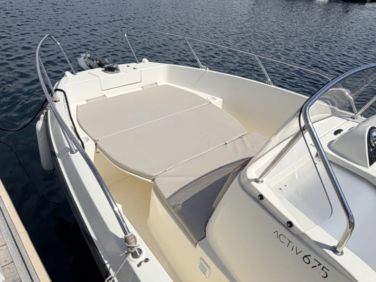 Motorboat rental with or without captain Quicksilver Saint-Raphaël