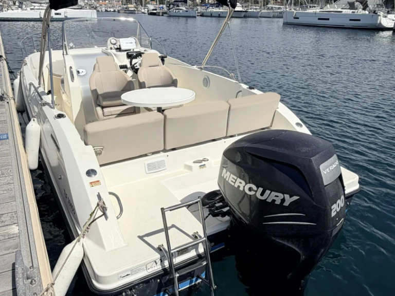 Quicksilver Activ 675 Open charter bareboat or captained in  Saint-Raphaël